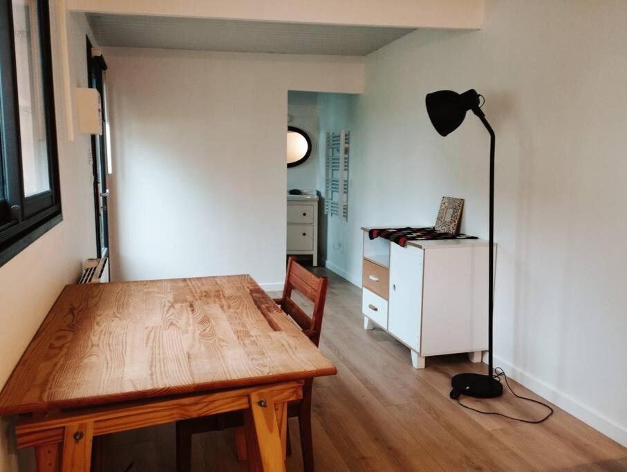 Independante Avec Sdb Sur Jardin, Au Calme Apartamento